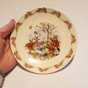 Vtg Royal Doulton Tableware Baby Food Dish English Fine Bone China Saucer